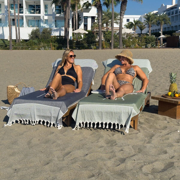 Beachbed Cover Three Palms Black Beauty