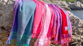 Serviette de plage double face >