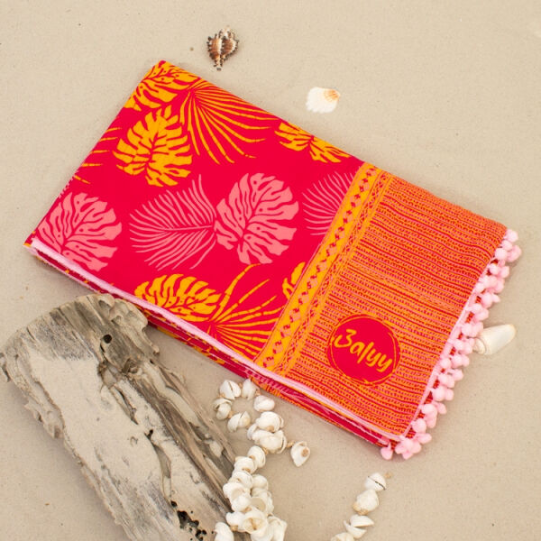 Batik strandlaken met pompons pink leaves