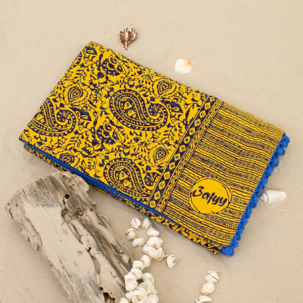 Batik Strandlaken met Pompons Enjoy Your Life