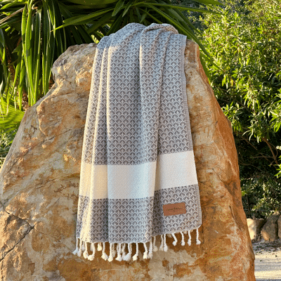 Fouta Peacock Coffee