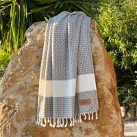 Fouta
Peacock
Coffee