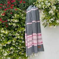 Fouta
Sea Me
Black-Fuchsia