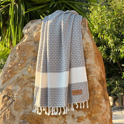 Fouta Peacock Coffee